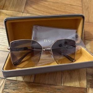 NWT Bvlgari 56 MM SUNGLASSES